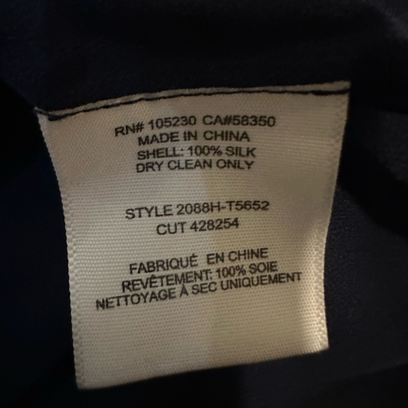 Joie “Eukene” 100% silk cold shoulder top. Sz Medium NWOT - Picture 11 of 11